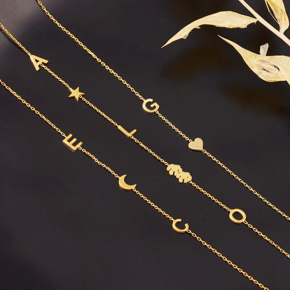 Custom Initial Name Necklace C - огляд і ціна Birth Flower Necklace